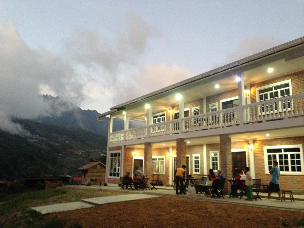 Kundasang Guesthouse Exterior photo