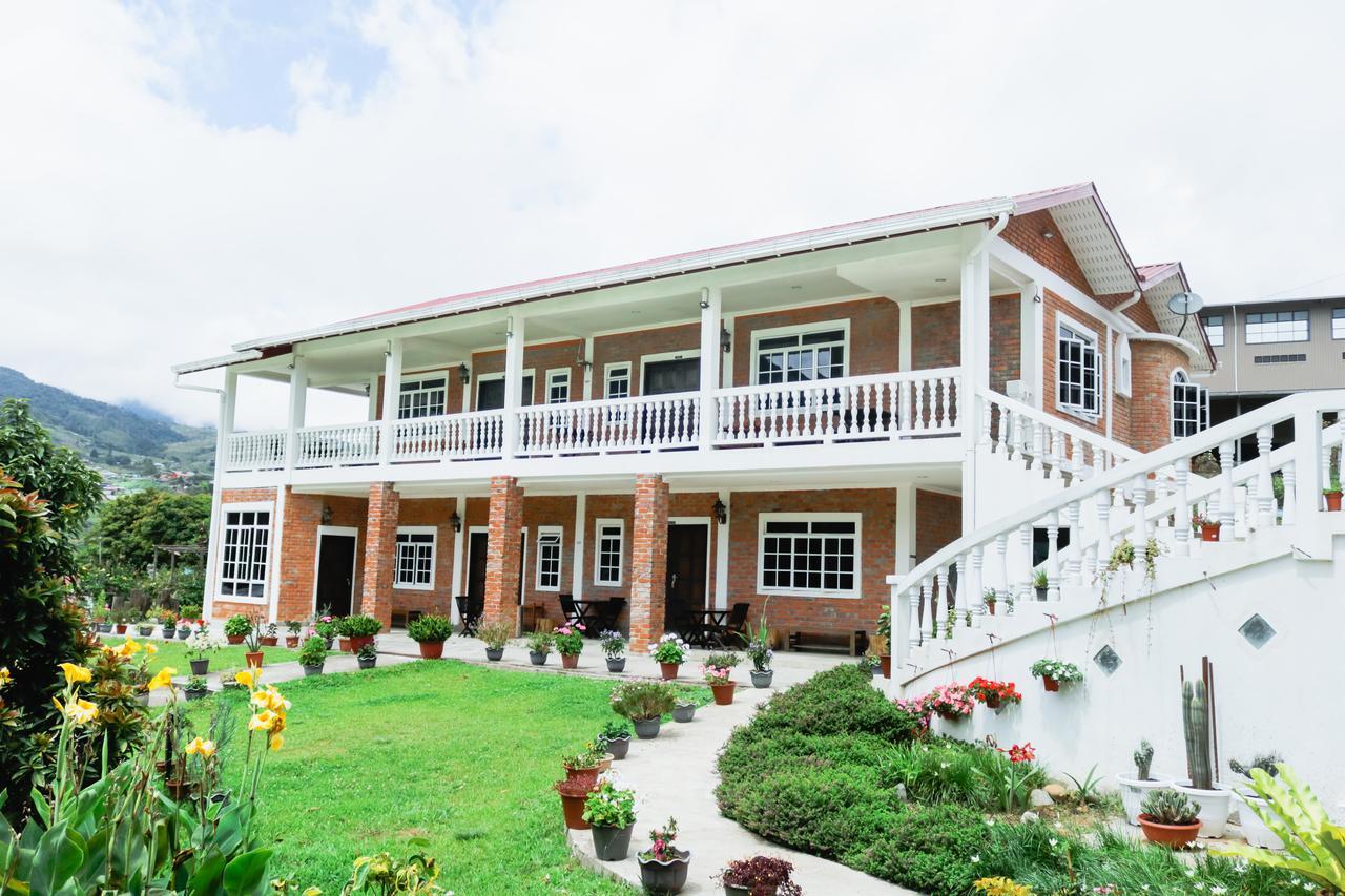 Kundasang Guesthouse Exterior photo